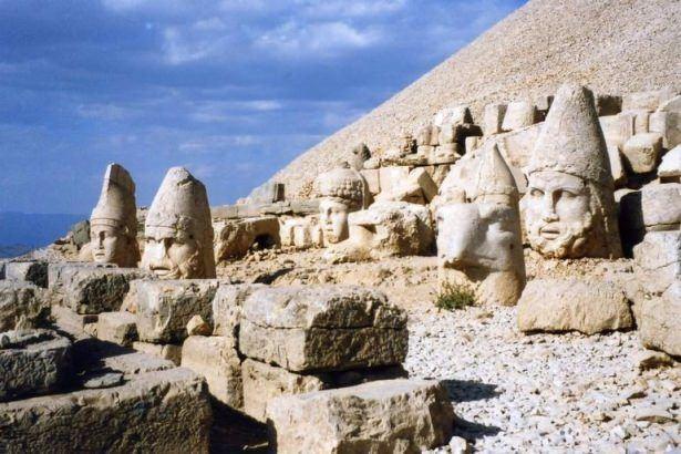 <p><strong>Adıyaman</strong><br />
<br />
264 Öğretmen</p>

<p><a href="http://www.haber7.com/foto-galeri/40159-iste-kamuda-ihrac-edilenlerin-tam-listesi/p1" target="_blank"><strong><span style="color:rgb(255, 215, 0)">İŞTE İHRAÇ EDİLENLERİN TAM LİSTESİ</span></strong></a></p>
