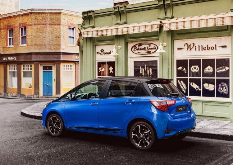 <p><span style="color:#FFA07A"><strong>Yaris 1.33'e veda etti </strong></span></p>

<p>Toyota'nın küçük temsilcisi de yenilendi ve kaputun altında önemli bir değişikliğe gidildi. </p>
