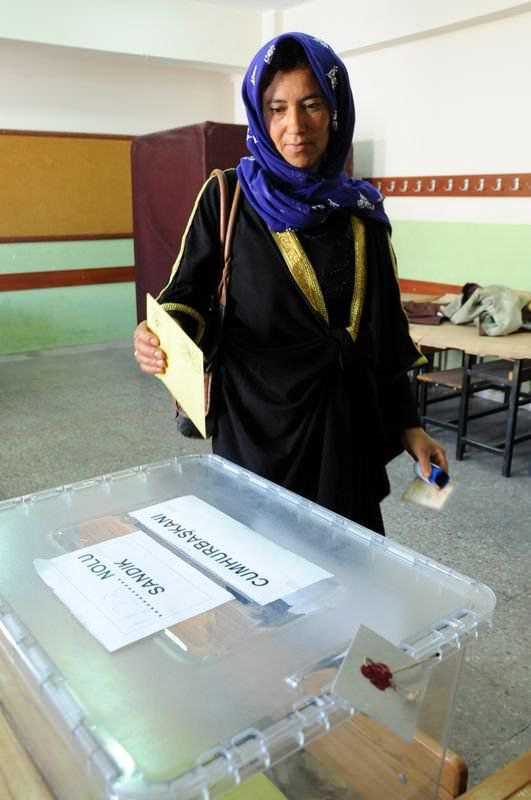<p>İşte cumhurbaşkanı seçimlerinin en dikkat çeken kareleri.</p>