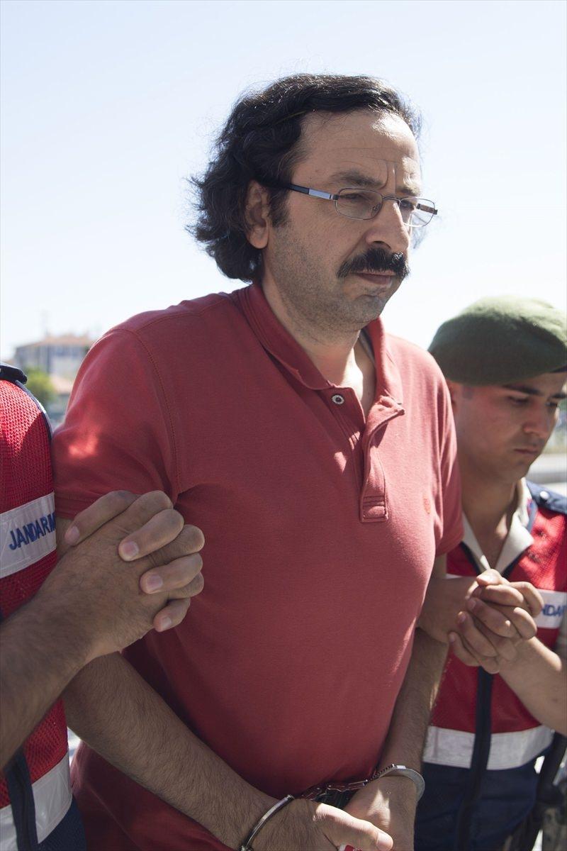 <p>Yücel Özcan</p>

