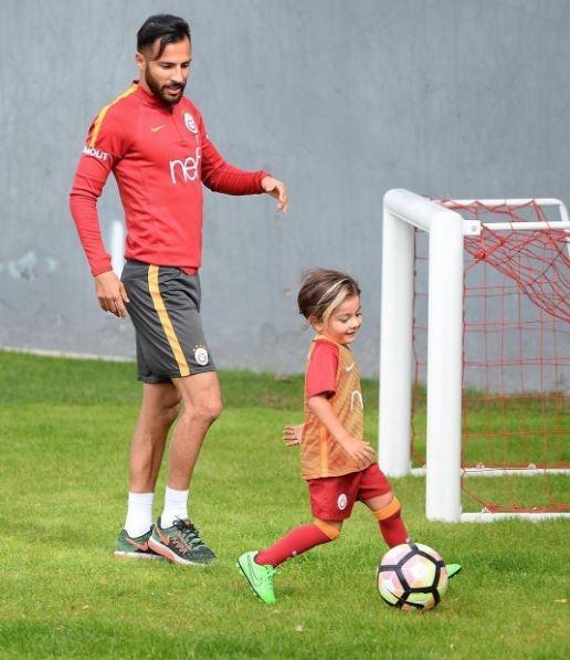 <p>Yasin Öztekin ve Miraç Kaan Öztekin</p>
