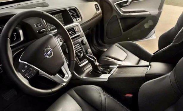 <p>Volvo S60 1.6 D2 115 HP Dizel Ortalama yakıt tüketimi 100 kilometrede 4.7 litre</p>
<p> </p>