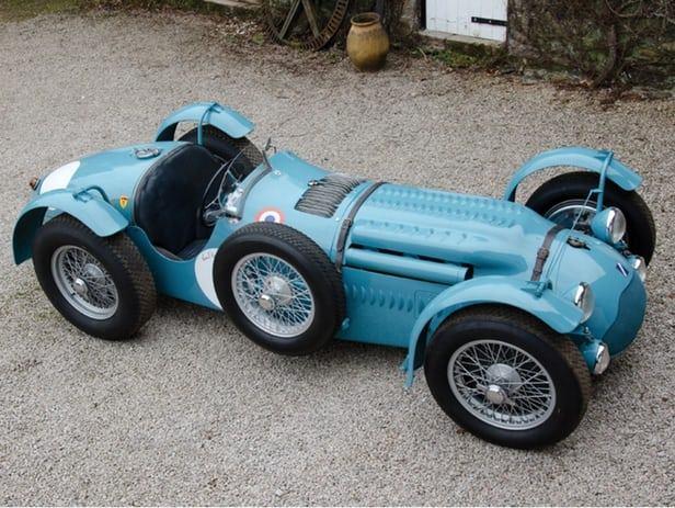 <p>1948 – Talbot Lago T26 Saatte 200 km</p>
