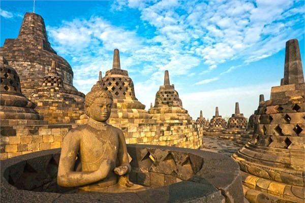 <p><strong>Borobudur Tapınağı</strong></p>
<p>Endonezya'daki Borobudur Tapınağı 1814 yılında keşfedildi.</p>