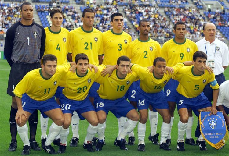 <p>BREZİLYA 2001</p>
<p>Soldan sağa</p>
<p>Ayaktakiler: Dida, Edmilson, Washington, Lucio, Ze Maria, Sonny Anderson.</p>
<p>Oturanlar: Carlos Miguel, Ramon, Fabio Rochemback, Leo, Leomar.</p>