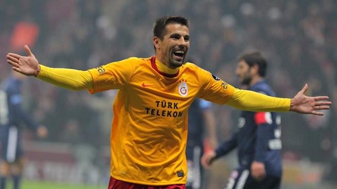 <p>MİLAN BAROS<br />
<br />
Lyon------->> Galatasaray: 5.5 milyon Euro</p>
