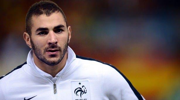 <p>KARİM BENZEMA<br />
<br />
Arsenal forması giyeceğime, hapse girmeyi tercih ederim.</p>