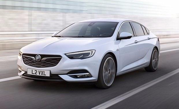 <p>2018 Buick Regal</p>
