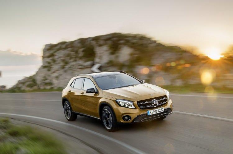 <p><span style="color:#FFA07A">Mercedes şova hazırlanıyor</span></p>

<p>Yeni E-Serisi Coupe, makyajlı GLA, E-Serisi All-terrain, AMG GT-R, E 63, E 180, E 300, E 220 d 4MATIC'in ilk yarıda,</p>
