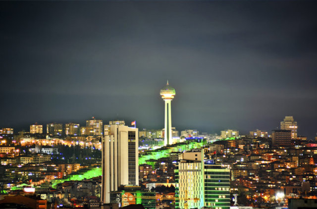 <p>ANKARA</p>
<p>Km2'ye düşen kişi sayısı: 208,59 bin kişi</p>