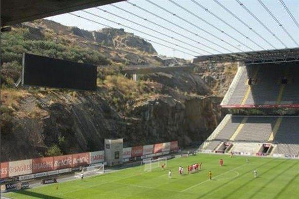 <p>Braga Belediye Stadı- Portekiz</p>
