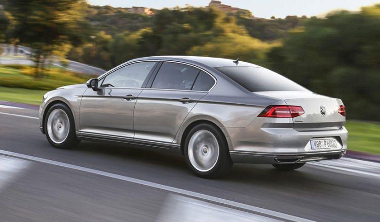 <p>Volkswagen Passat</p>
