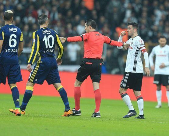 <p><span style="color:#A9A9A9">TFF Hukuk Müşavirliğinin görüntüler ve medyaya yansıyan fotoğrafları değerlendirdikten sonra adı geçen teknik adam ve futbolcuların sevkine dair işlem yapabilecek. </span></p>
