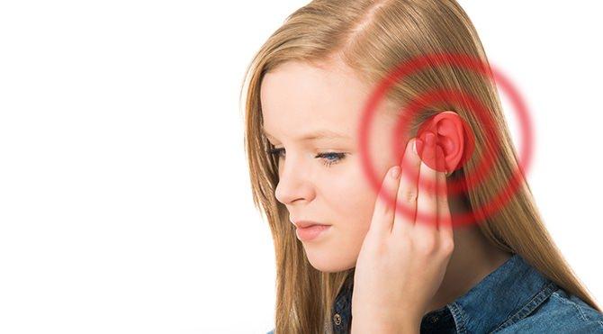 <p>Ani işitme kayıplarında ilk 48 saat çok önemlidir. Bu zaman diliminde tedaviye başlanıldığı takdirde işitme normale dönebiliyor. İşitme kaybında kesin teşhis işitme testi yapılarak konuluyor. </p>
