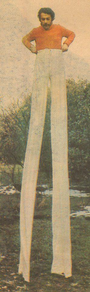 <p>"Gulyabani" kostümünün içindeki adam Türker Tekin...</p>
<p> </p>