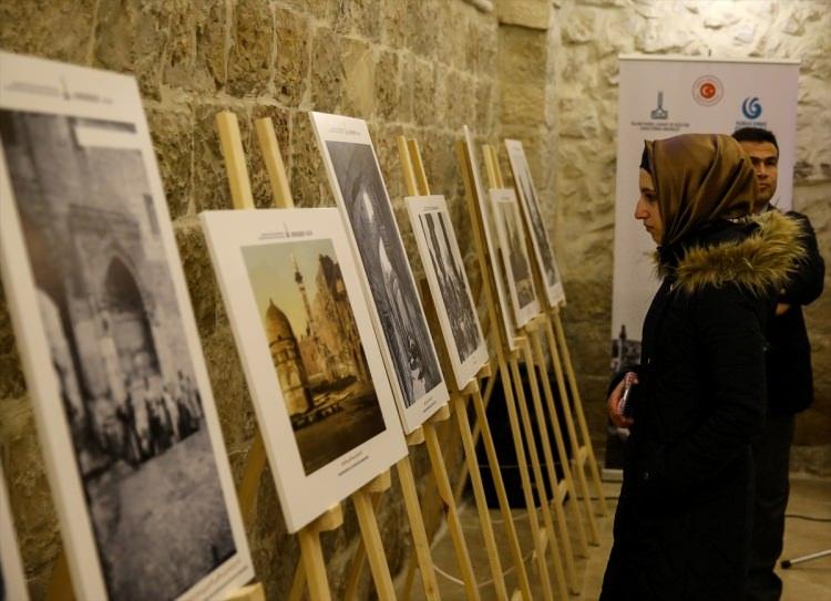 <p>Türkoğlu, Kültür ve Turizm Bakanı Avcı'nın Mescid-i Aksa ziyaretinde dile getirdiği sözleri bir kez daha hatırlatarak, "Sayın Bakanımız Kudüs’ün ve Mescid-i Aksa’nın kutsiyetinin ve bütünlüğünün zedelenmemesi uyarısında bulunmuştu." şeklinde konuştu.</p>

<p> </p>
