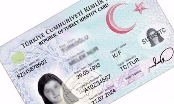 <p>Nüfus cüzdanı ve yerleşim yeri adresi olmaması halinde kimlik kartı nasıl alınır? <br />
<br />
Nüfus cüzdanı ibraz edilmemesi ve yerleşim yeri adresi bulunmaması halinde, yaptırılacak soruşturma sonucuna göre başvuru alınma işlemleri yapılır.</p>