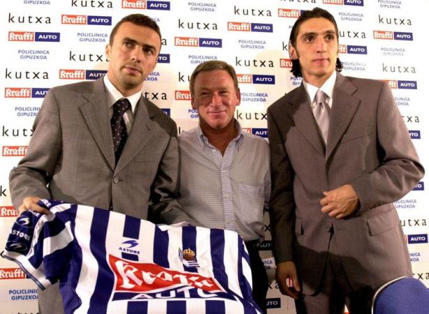 <p>Real Sociedad'a imza atan Arif Erdem ve Tayfun Korkut</p>
