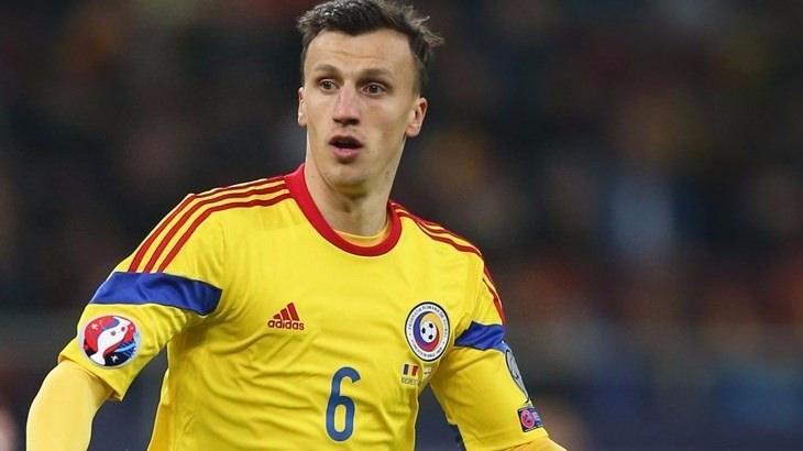 <p>Galatasaray - Vlad Chiriches<br />
<br />
​Galatasaray, Napoli forması giyen 27 yaşındaki Rumen stoper Vlad Chiriches için girişimlere başladı.</p>
