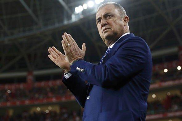 <p>Geçmişte alt yaş milli takımlarından A Milli takıma oyuncu taşımakta zorluk çeken Türkiye, Terim ile bunu ideal hale getirdi.</p>