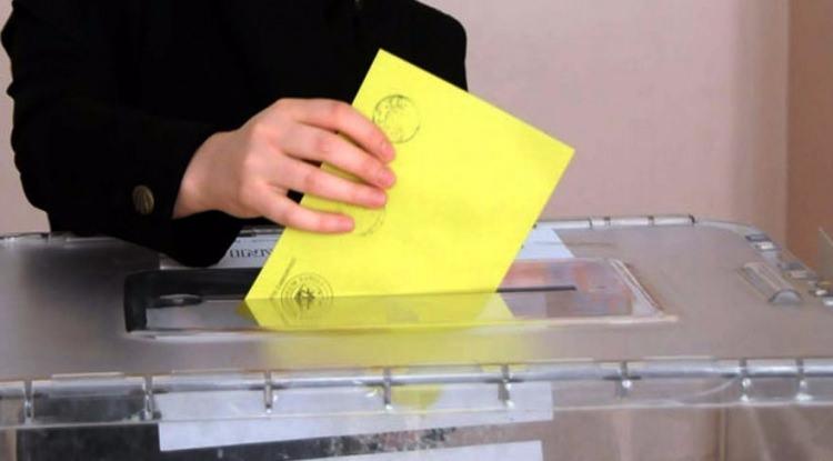 <p>14. Yürütme güçlenecek, iki başlılık bitecek.</p>