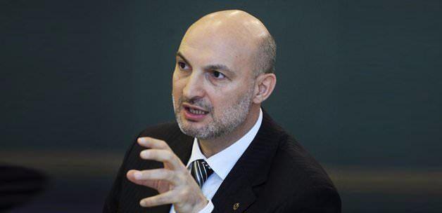 <p>Ömer Cihad Vardan / DEİK Başkanı</p>

<p><strong>"İnancımızı sarsamazlar"</strong></p>

<p>2016 boyunca üzülerek şahit olduğumuz, ülkemizin huzurunu bozmaya yönelik tüm insanlık dışı saldırılar gibi bu saldırının da huzur, barış ve kardeşliğimizi bozmasına; geleceğimize olan inancımızı sarsmasına asla izin vermeyeceğiz.</p>
