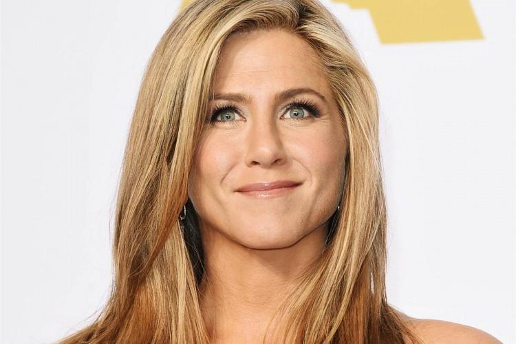 <p><strong>Jennifer Aniston</strong></p>

<p>Oyuncu Jennifer Aniston ve Reese Witherspoon gibi ünlü isimler kilo vermek için <strong>bebek maması diyeti </strong>yapıyor. </p>
