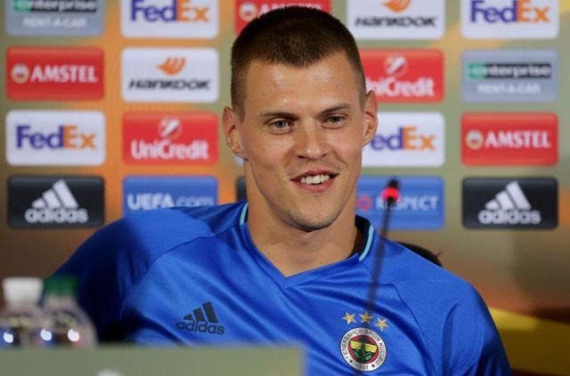 <p>Skrtel - 82</p>
