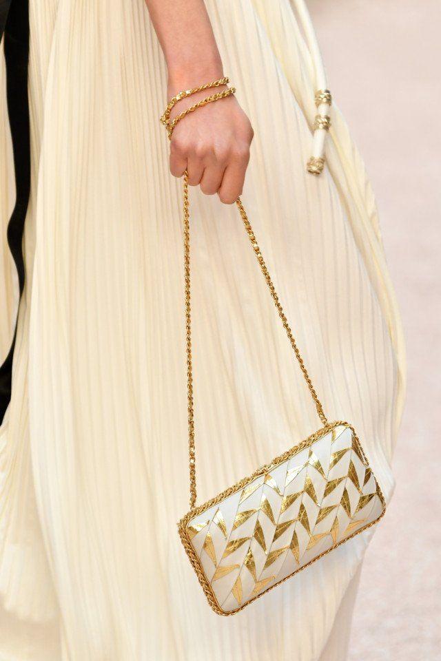 <p>Chanel</p>
