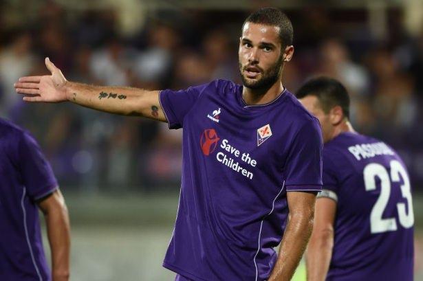 <p>Mario Suárez, Fiorentina'dan Watford'a gitti. Transfer bedeli; 5,30 milyon avro</p>