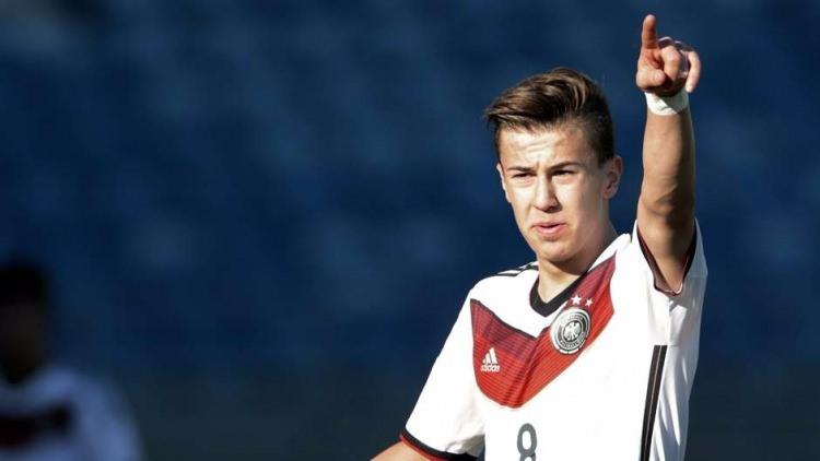 <p>NIKLAS DORSCH (YAŞ: 18) | Kulüp: FC Bayern | Uyruk: Almanya | Position: Orta saha</p>
