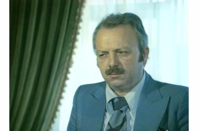 <p>Bir dönem Yeşilçam'ın önemli isimlerinden olan Ekrem Dümer'in oğlu bakın kim çıktı...</p>

<p> </p>
