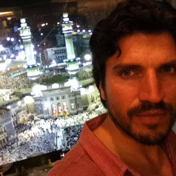<p><strong>Bora Kozanoğlu</strong></p>
<p>"Kainatın en temiz yeri"</p>