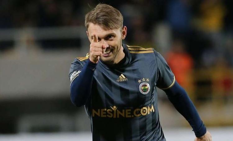 <p><strong>OLEKSANDR KARAVAYEV </strong>| <strong>GİTMELİ | </strong>Neden kiralandığını da, şu an nerede ne yaptığını da bilen yok...</p>
