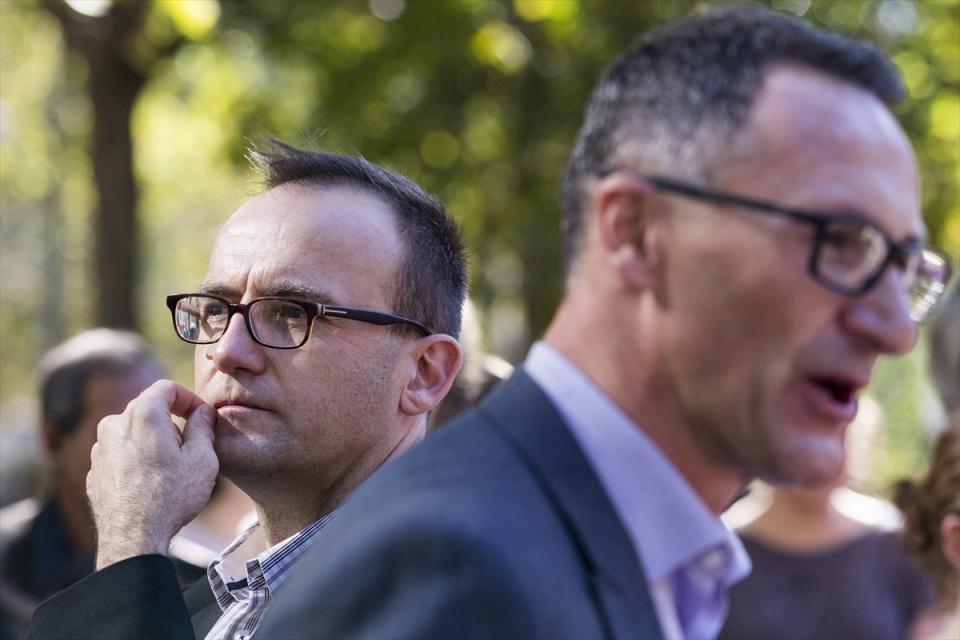 <p>Protestolar Papua Yeni Gine Y&uuml;ksek Mahkemesi&rsquo;nin Manus Adası g&ouml;zaltı merkezinin kapatılmasını istemesinin ardından başlamıştı.</p>
