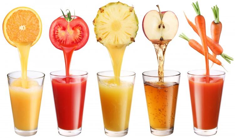 <p><strong>Başka içecekleri su yerine tercih etmeyin</strong></p>

<p>Hayati fonksiyonları yerine getirebilmek için yeterli miktarda su tüketilmesi gerekir. Bu sebepten günde 8-9 bardak su tüketilmeli.</p>

