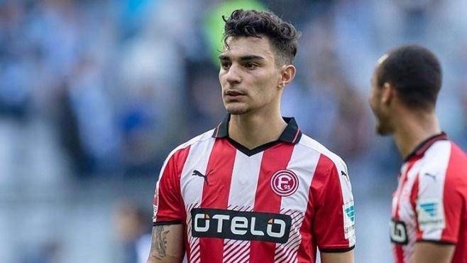 <p>Kaan Ayhan - Fortuna Düsseldorf</p>

