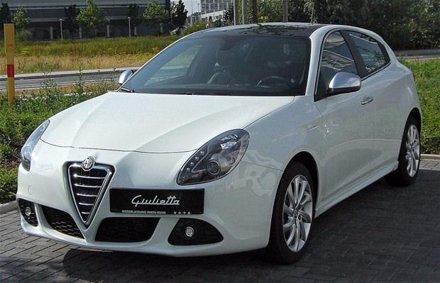 <p><strong>19 Alfa Romeo Giulietta 1.6 JTDM-2 120 PS TCT</strong></p>
<p>100 kilometredeki ortalama yakıt tüketimi: 3.9lt</p>