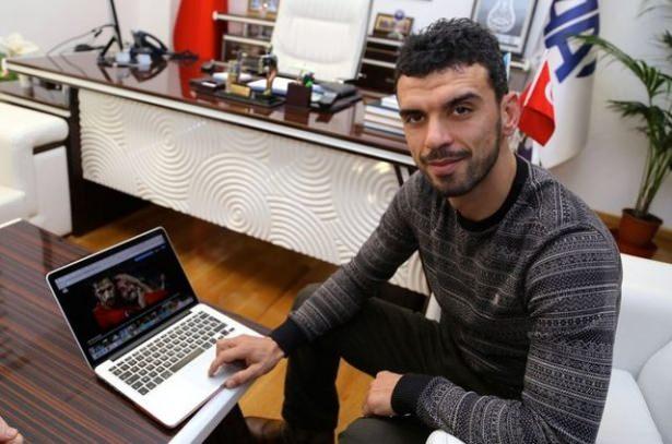 <p>- Telefonla sizi arayarak kendisini asker, polis, savcı veya motorsikletçi olarak tanıtan dolandırıcılara karşı dikkatli olun</p>