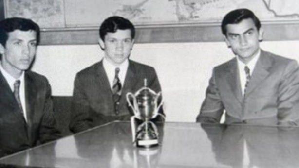 <p>1976 - Milli Selamet Partisi Beyoğlu Gençlik Kolu Başkanı seçildi. Aynı yıl MSP İstanbul İl Gençlik Kolları Başkanı oldu.</p>

<p> </p>
