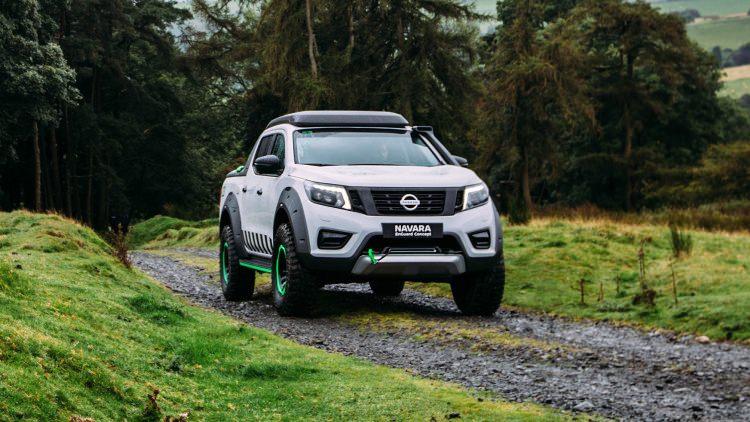 <p><span style="color:#D3D3D3">Navara EnGuard Konsept'te 2.3 litrelik dizel motor görev yapıyor. Twin turbo olan motor, 187 beygirlik güç üretebiliyor. Şu an için konsept olan araç, seri üretime geçirilmesi halinde arama kurtarma timlerinin gözdesi olabilir.</span></p>