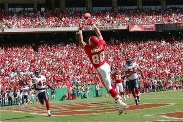 <p><strong>Kansas City Chiefs</strong><br />
Değeri 1 milyar dolar.</p>