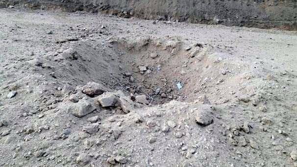 <p>Terörle mücadele harek?tının yürütüldüğü Doğu ve Güneydoğu Anadolu Bölgesi il ve ilçe yollarında, teröristlerin daha önceden de bu yönteme başvurduğu, yapılan yeni yolların altına çok daha önceden el yapımı patlayıcıları yerleştirdikleri, </p>

<p> </p>
