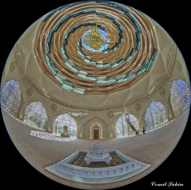 <p>Marmara İlahiyat Cami 2015</p>
