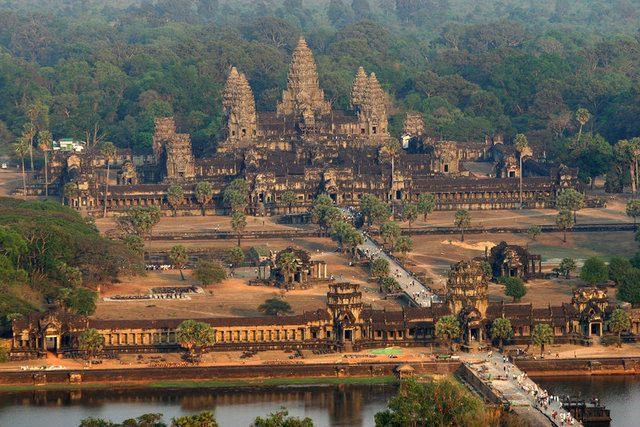 <p>76- Siem Reap, Kamboçya</p>
<p>2013 ziyaretçi sayısı: 2,424.4</p>
<p>2014 ziyaretçi sayısı: 2,584.4</p>