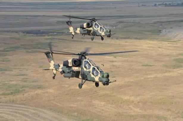 <p>TUSAŞ tesislerinde üretimi tamamlanan ilk T129A prototipi ilk uçuşunu 17 Ağustos 2011'de gerçekleştirmiştir. Testleri başarıyla tamamlanan T129 Helikopterlerinin ilki bu yıl Türk Silahlı Kuvvetleri'ne teslim edildi.</p>

<p> </p>
