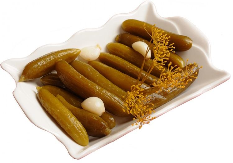 <p>- Salatalık turşusu</p>
