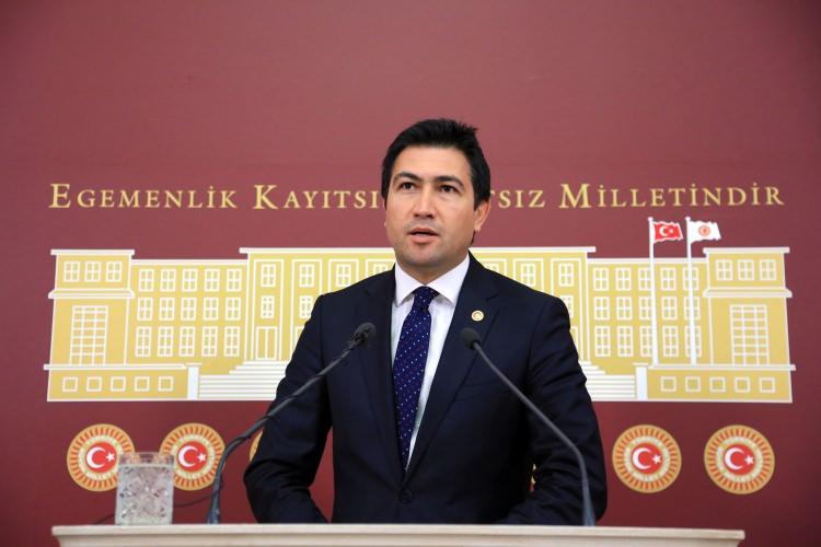 <p>CAHİT ÖZKAN</p>
