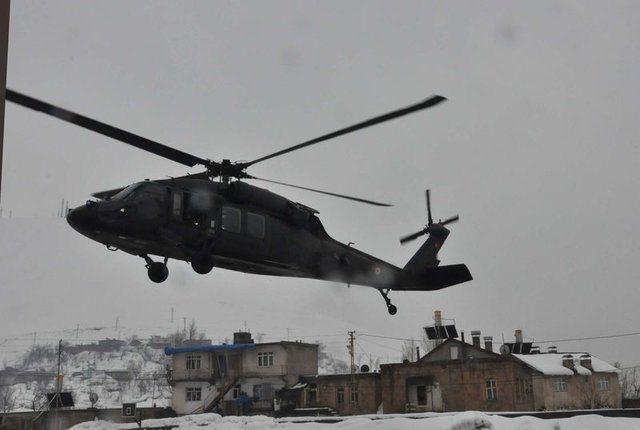 <p>16 Mart 2012: Afganistan’da Kabil Türk Bölge Komutanlığı’na bağlı Sikorsky tipi helikopter düştü. Kazada 4’ü binbaşı 12 asker şehit oldu</p>

<p> </p>
