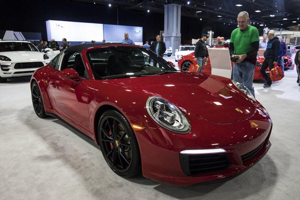 <p>Porsche 911 Targa 4S</p>
